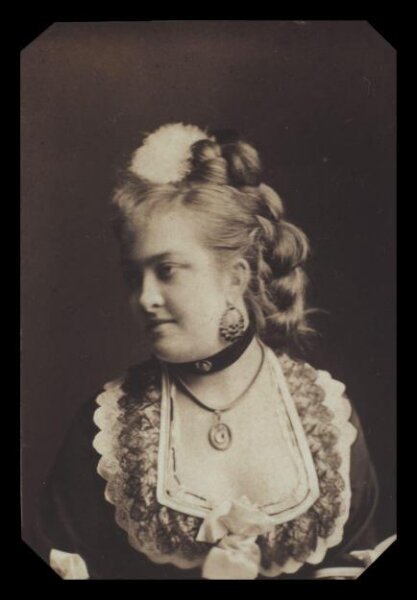 London Stereoscopic and Photographic Company, Guy Little Theatrical Photograph