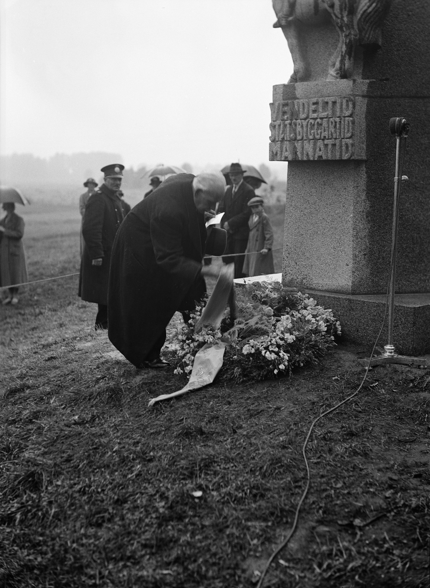 Paul Sandberg, Wreath closure at the opening of the Vendel Monument