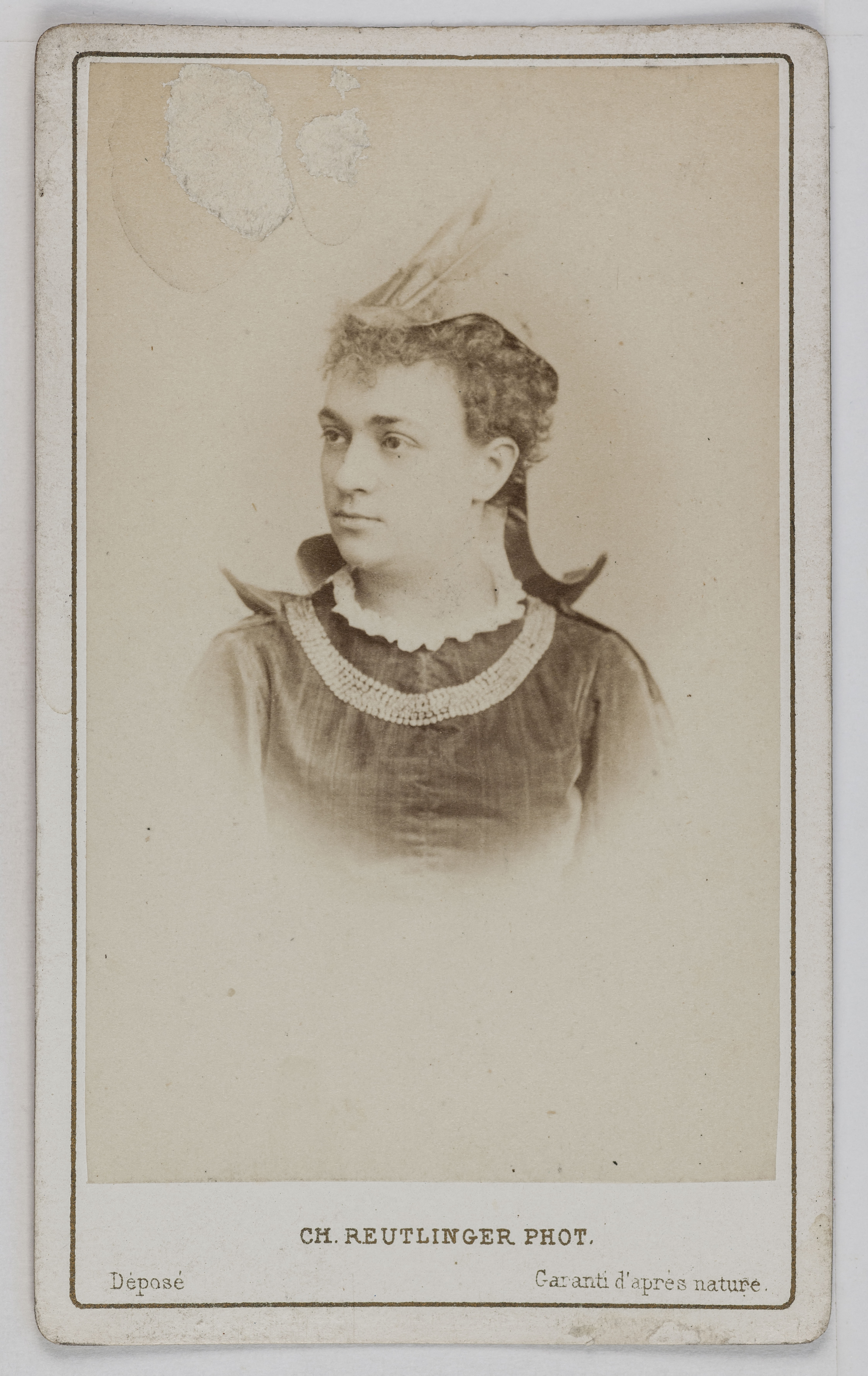 Charles Reutlinger, Portrait de Céline Anna Vanghel ou Van Ghell (18..-19..), mezzo-soprano hollandaise entre 1869 et 1879.