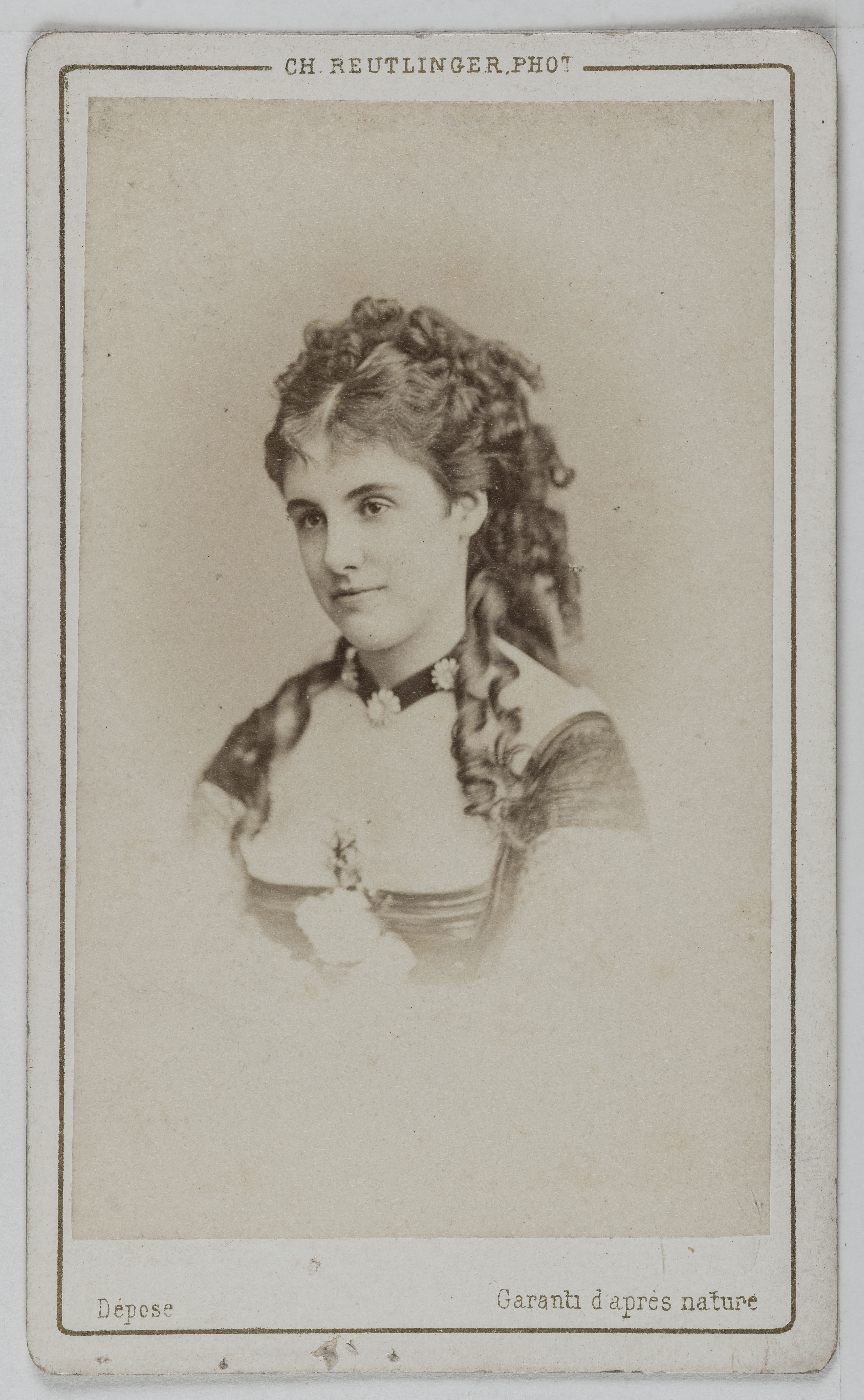 Charles Reutlinger, Portrait de Nelson, actrice au théâtre de la Porte Saint-Martin, au théâtre des Variétés et au théâtre Dejazet en 1861.