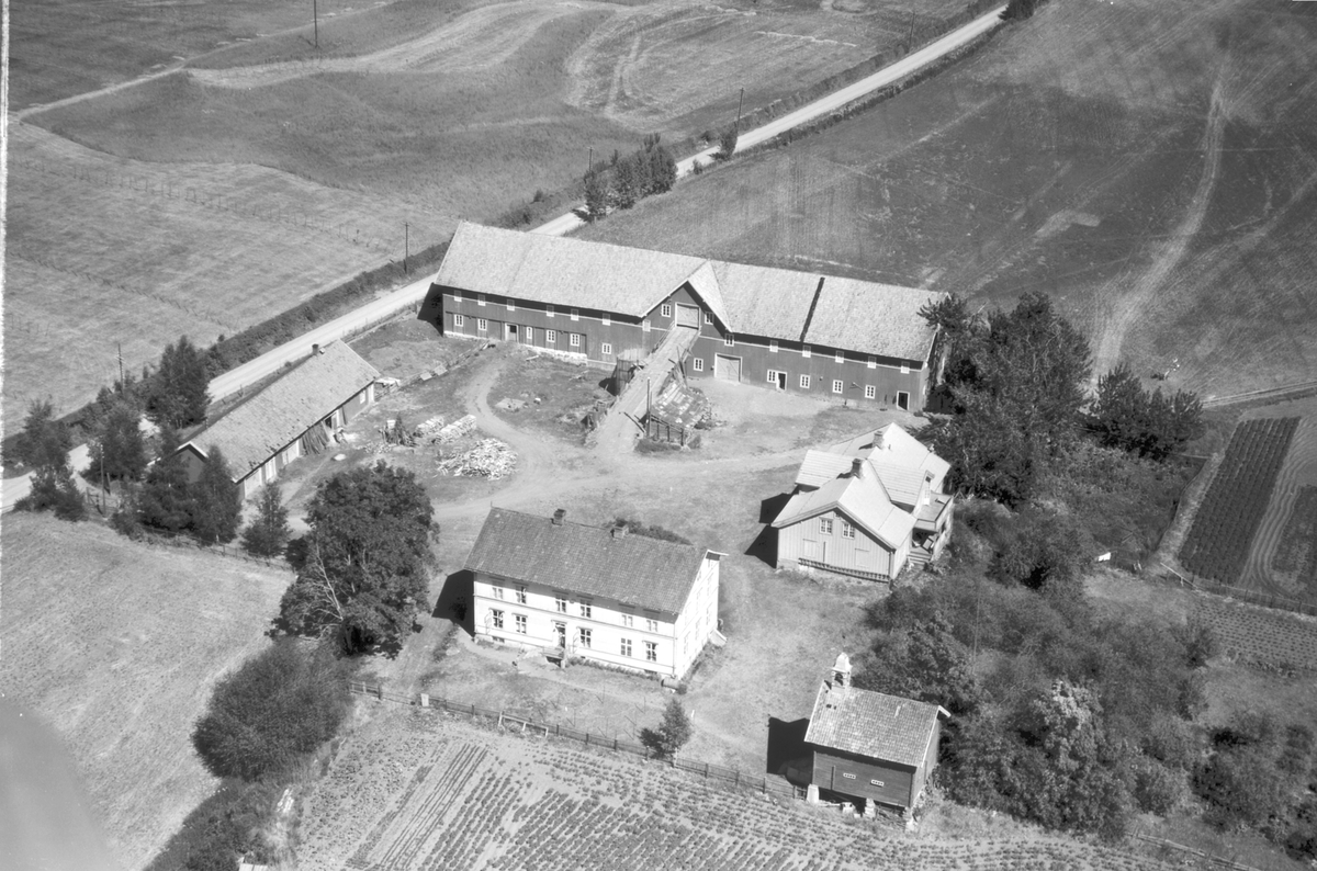 Widerøes Flyveselskap A/S, FLYFOTO HERSETT
