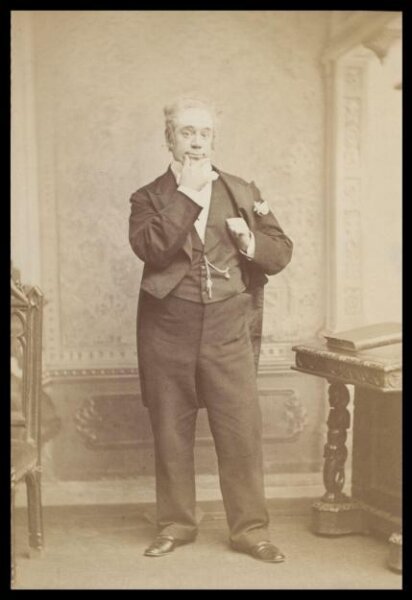 London Stereoscopic and Photographic Company, Guy Little Theatrical Photograph