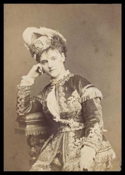 London Stereoscopic and Photographic Company, Guy Little Theatrical Photograph