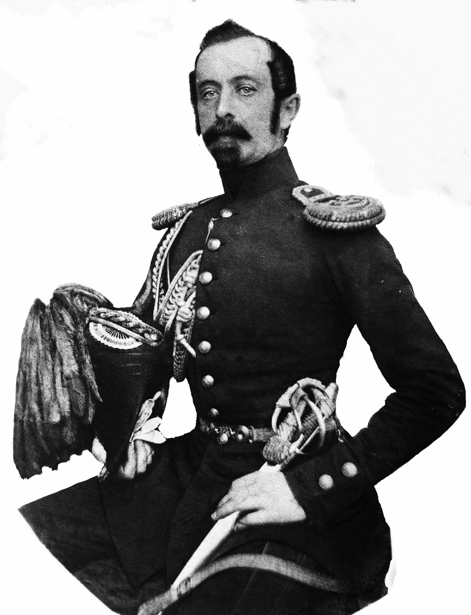 Gustav Borgen, Avfotografering. Portrett, Johan Didrik Schlømer Beichmann (1820-1888), i uniform som kaptein ved Generalstaben.