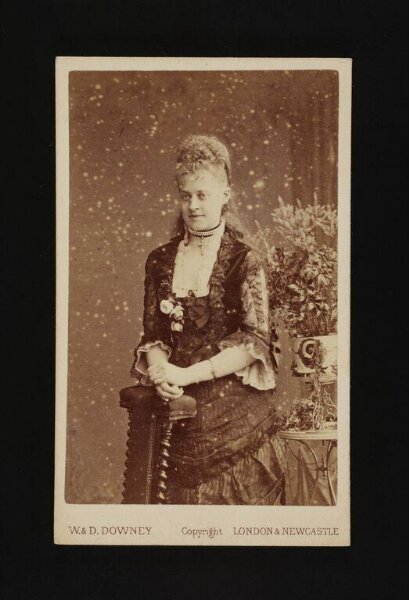 W. & D. Downey, A portrait of a woman