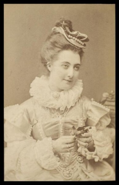 London Stereoscopic and Photographic Company, Guy Little Theatrical Photograph