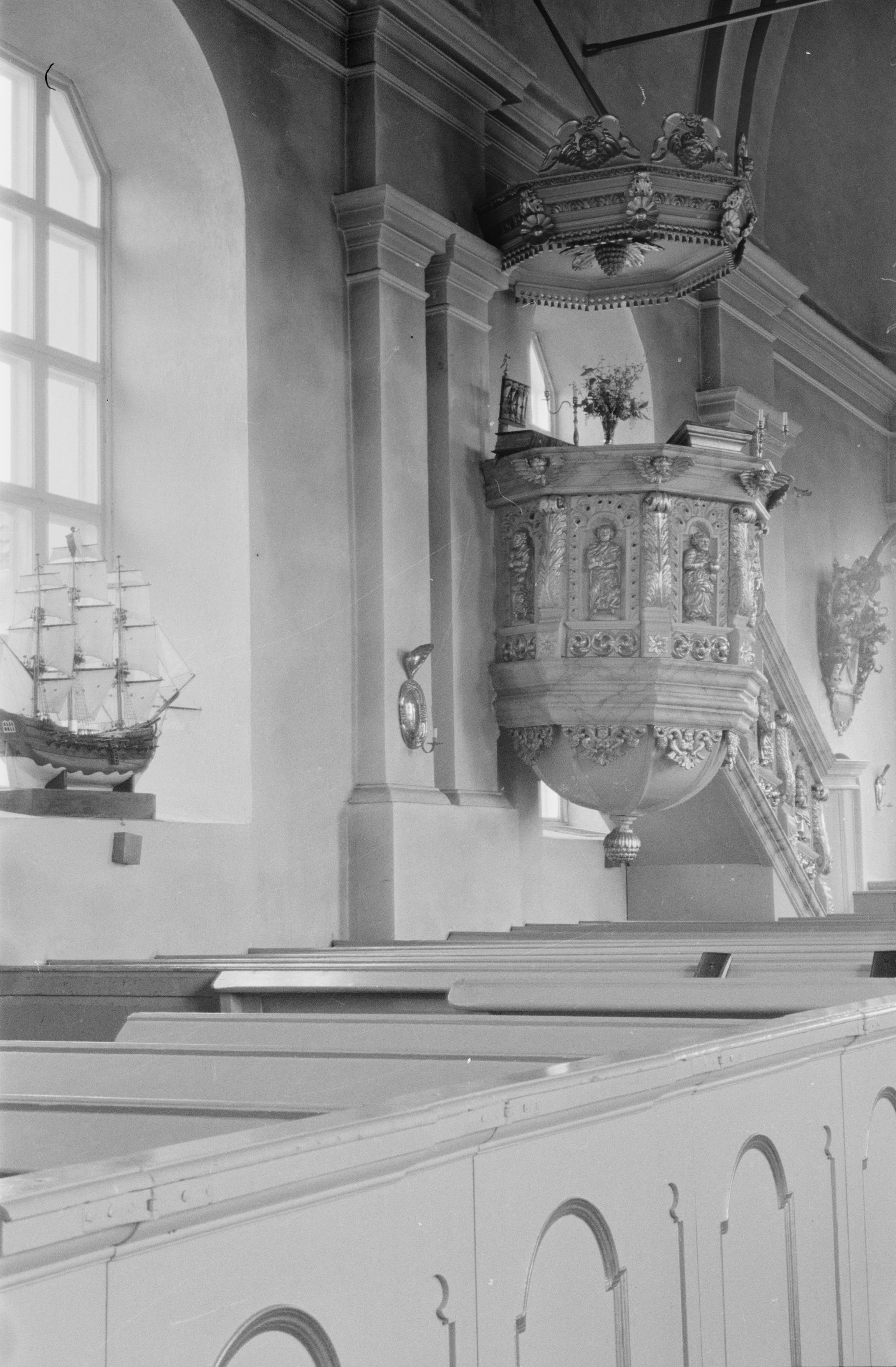 Bertil Berthelson, Häggdångers kyrka