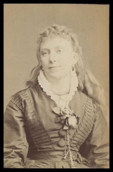 London Stereoscopic and Photographic Company, Guy Little Theatrical Photograph