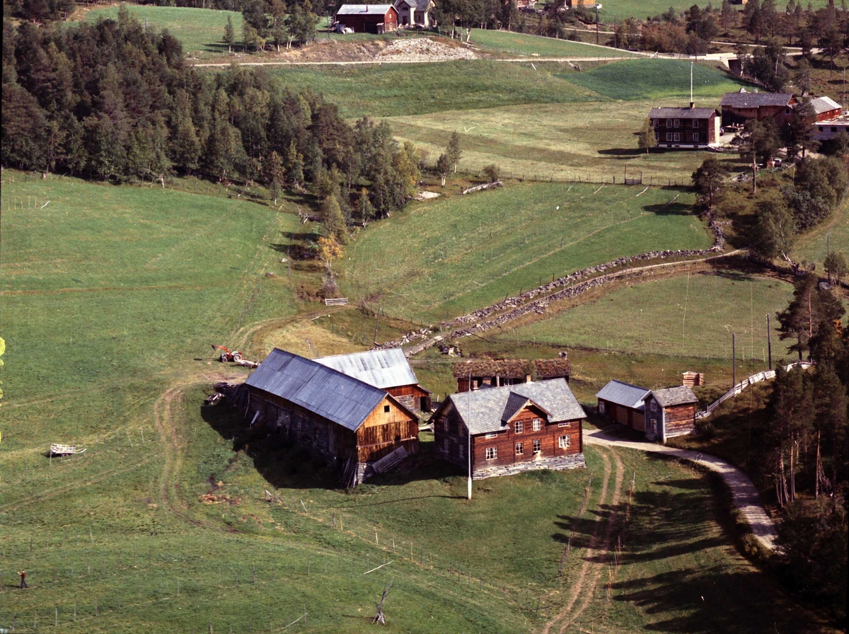 Widerøes Flyveselskap A/S, Gårdsbruk (Østgårdseggen).
