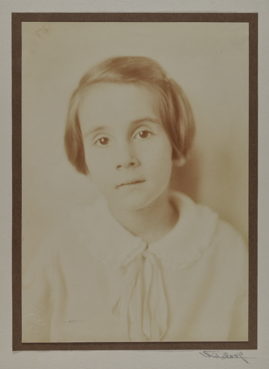 Minya Diez-Dührkoop, Renate Scholz
