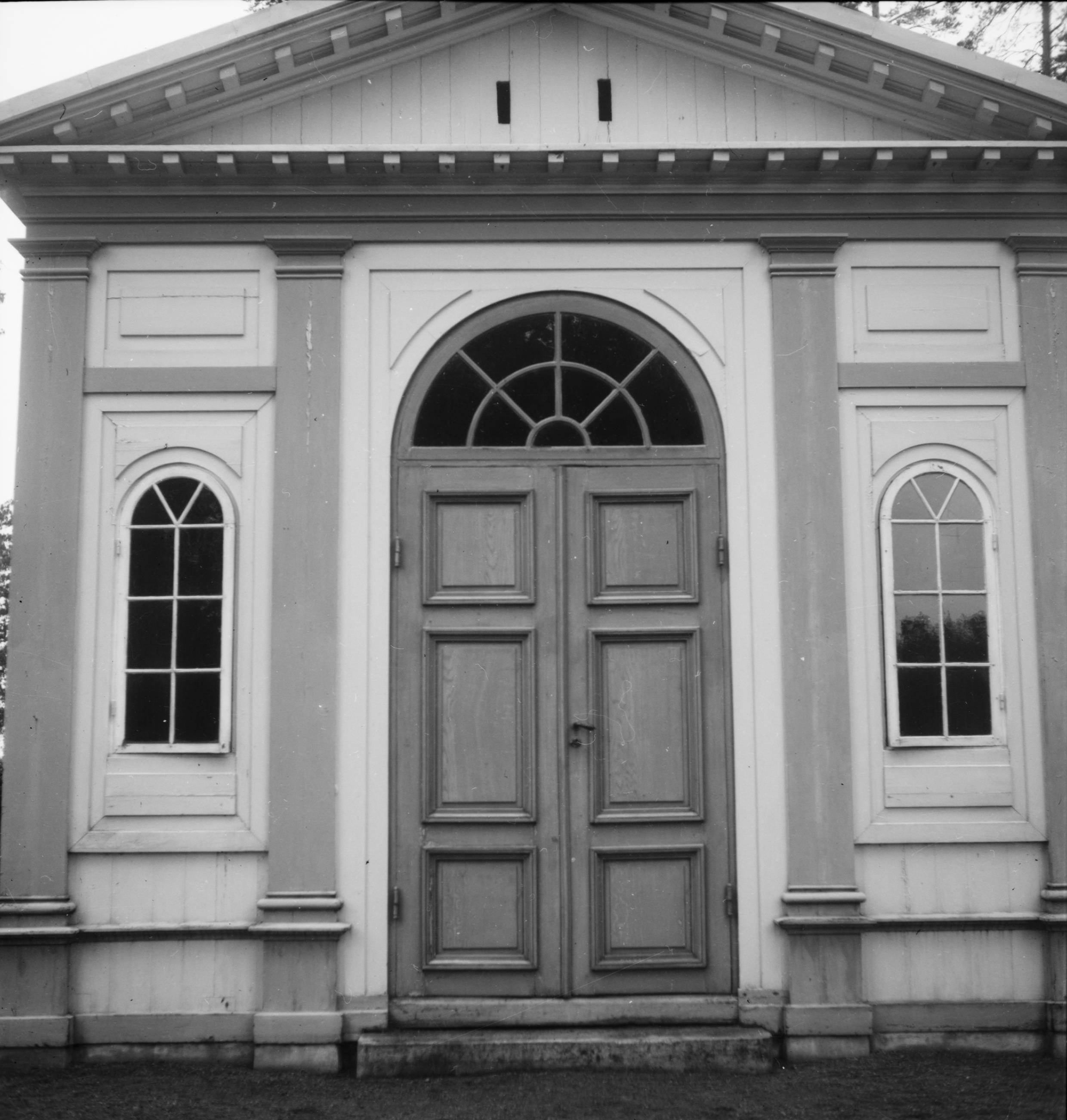 Per Olof Westlund, Karlsborgs gravkapell Med kyrkogård