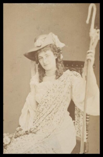London Stereoscopic and Photographic Company, Guy Little Theatrical Photograph