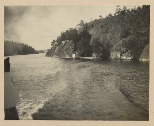 Unknown, [View of lake]