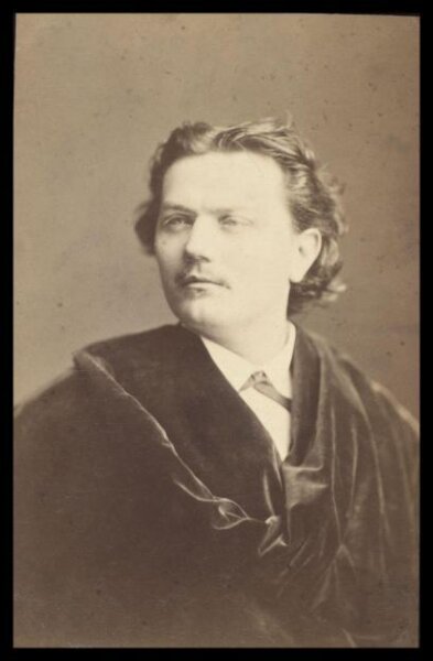 London Stereoscopic and Photographic Company, Guy Little Theatrical Photograph