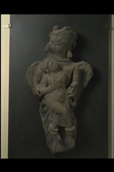 Unknown, Garuda abducting Queen Kakati