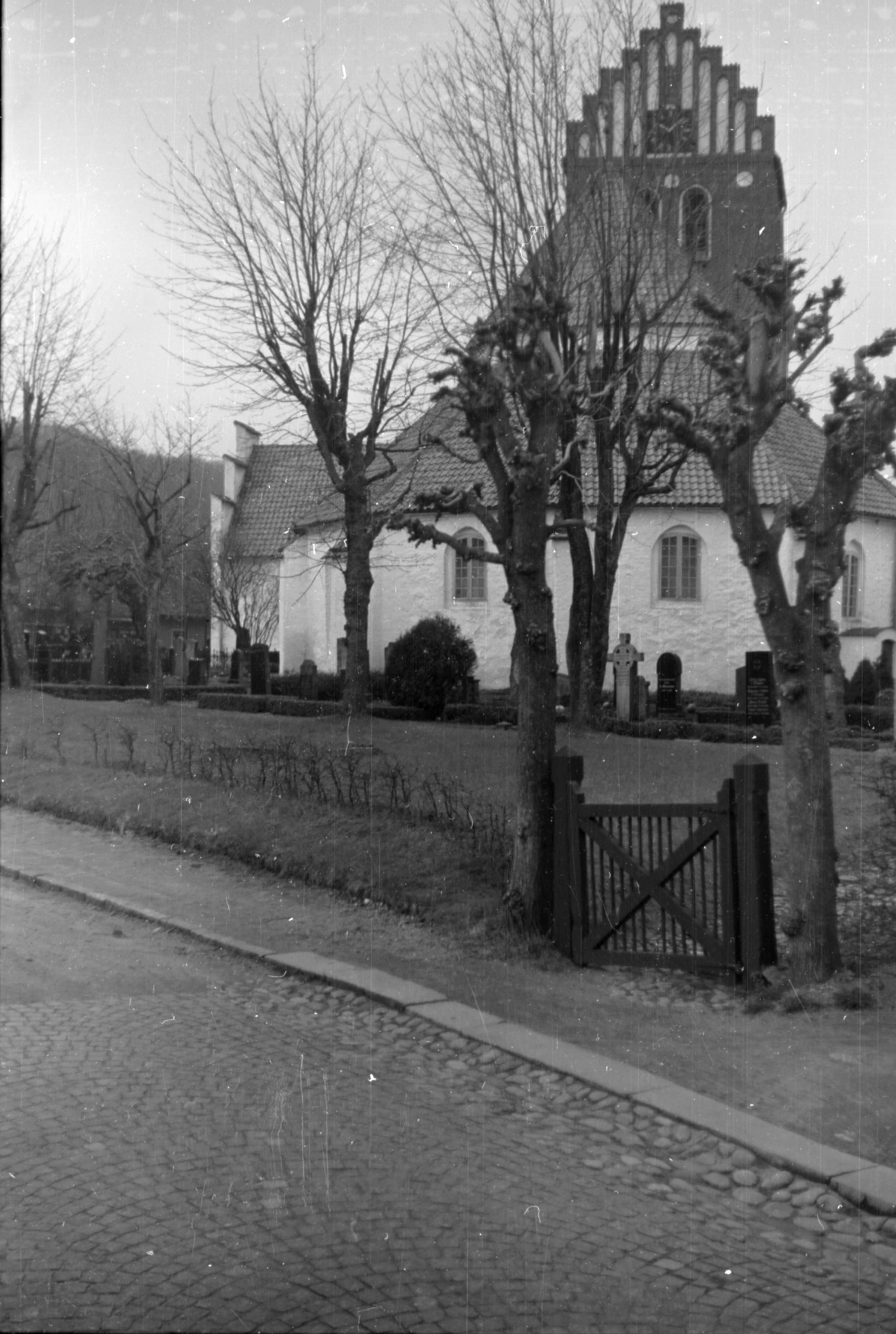 Bertil Berthelson, Båstad, Mariakyrkan