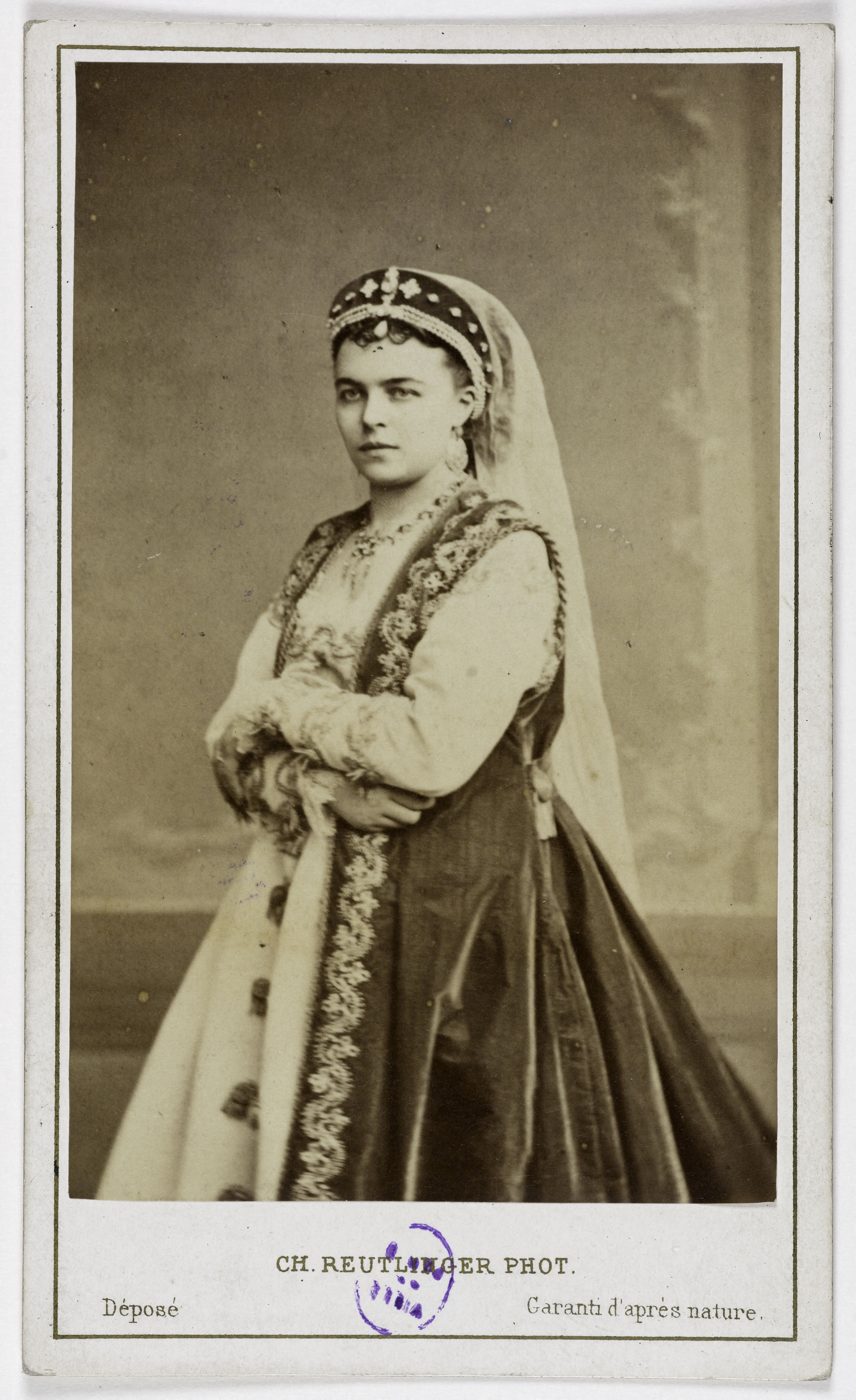 Charles Reutlinger, Portrait de Cécile Douglas (actrice)