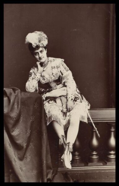London Stereoscopic and Photographic Company, Guy Little Theatrical Photograph