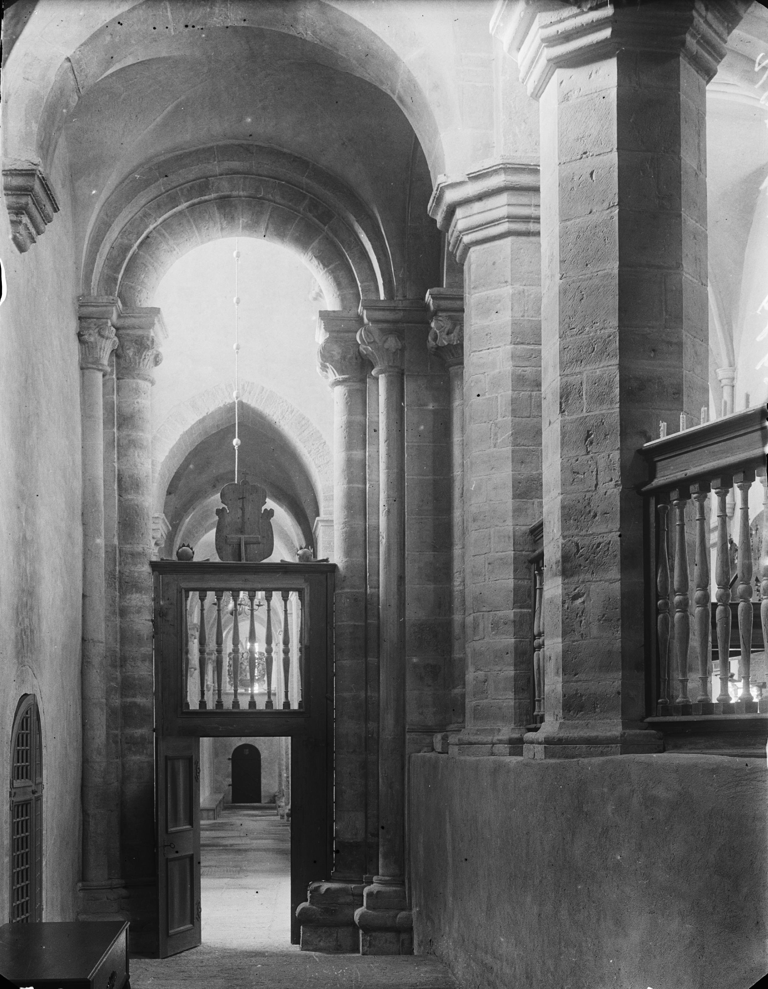 Iwar Anderson, Varnhems klosterkyrka
