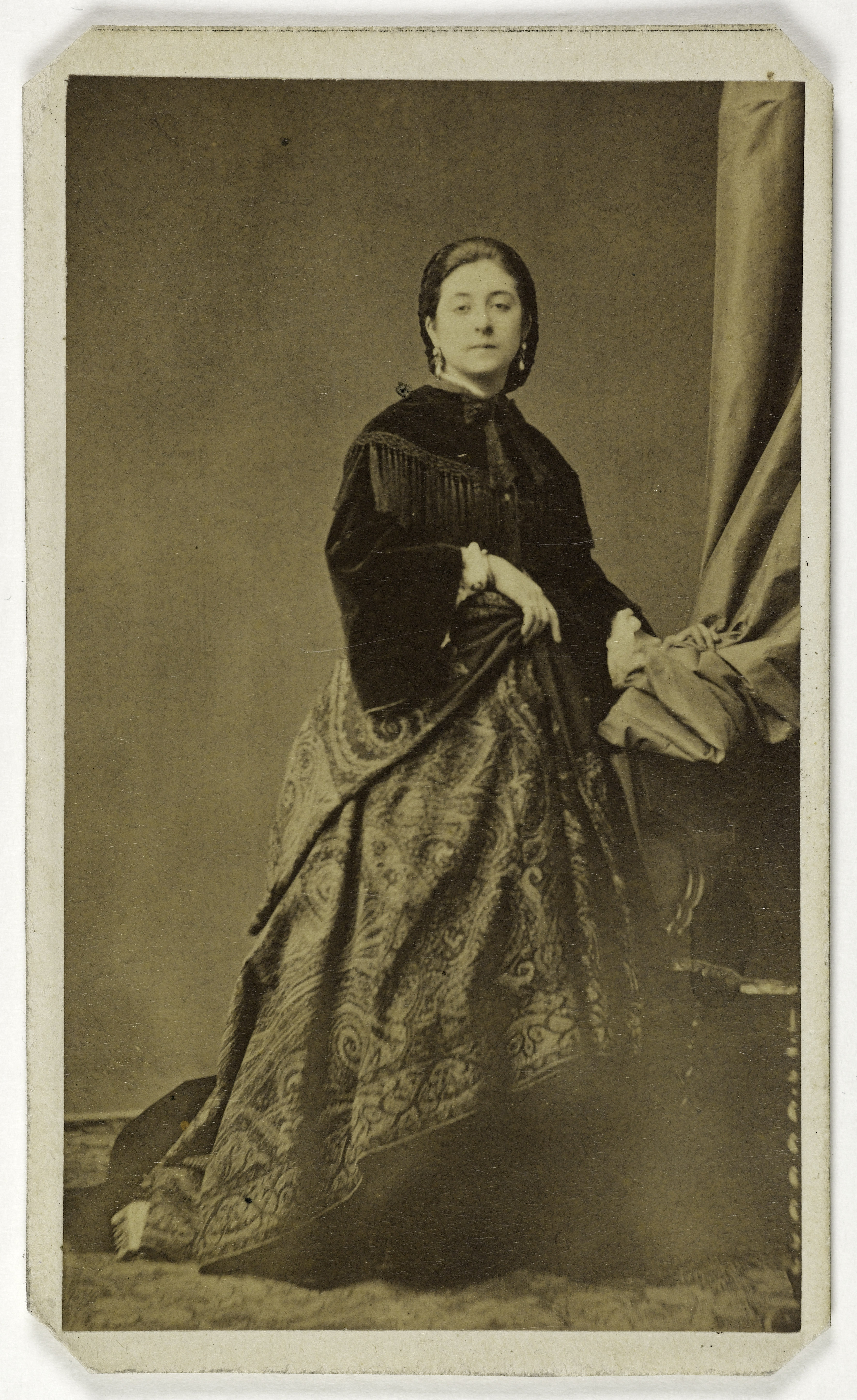 Pierre Petit & Trinquart, Portrait de Leblanc Léonide, (1842-1894), (actrice)