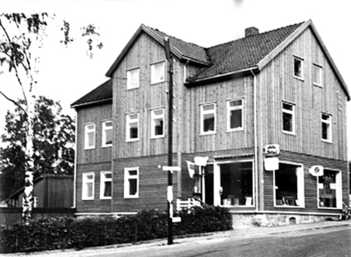Anno Domkirkeodden, EKSTERIØR HØIENSALGATA 22. MOT TORGGATA