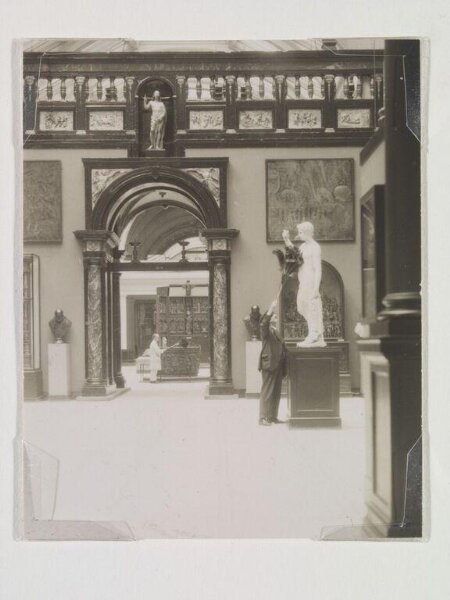 Hoppé, Emil Otto, Museum Cleaning Victoria & Albert Museum,