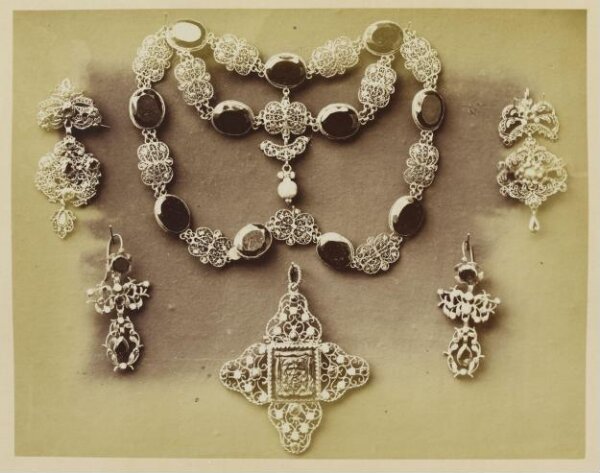 Franck, Photograph