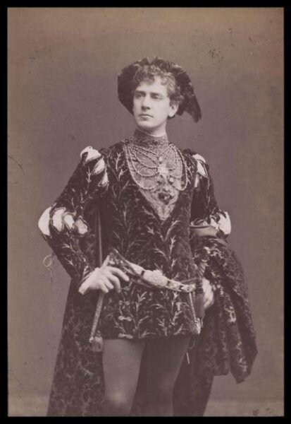 London Stereoscopic and Photographic Company, Guy Little Theatrical Photograph