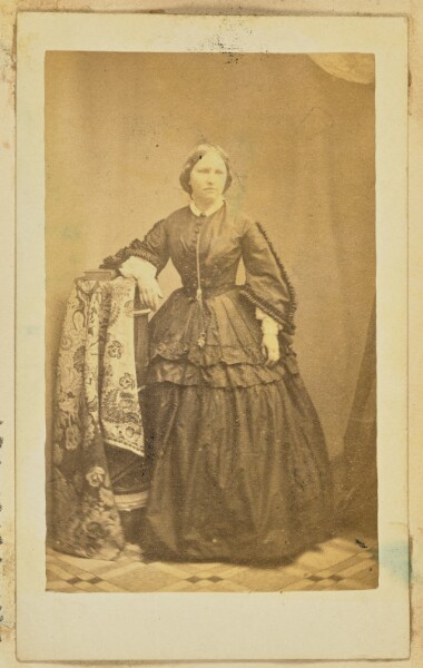 Unknown, [Portrait of a woman]