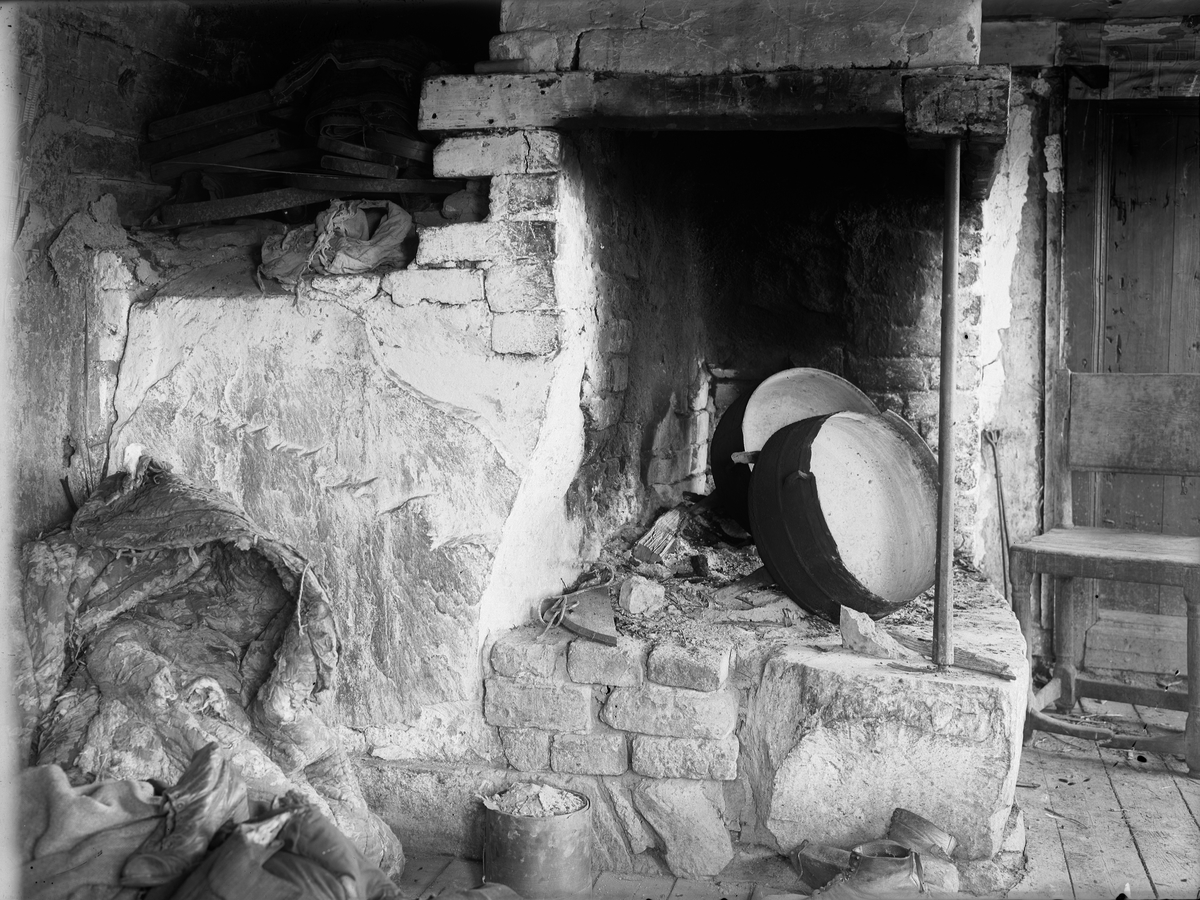 Paul Sandberg, Spis av gråsten och tegel, Bärberget, Börje socken, Uppland sannolikt 1920-tal