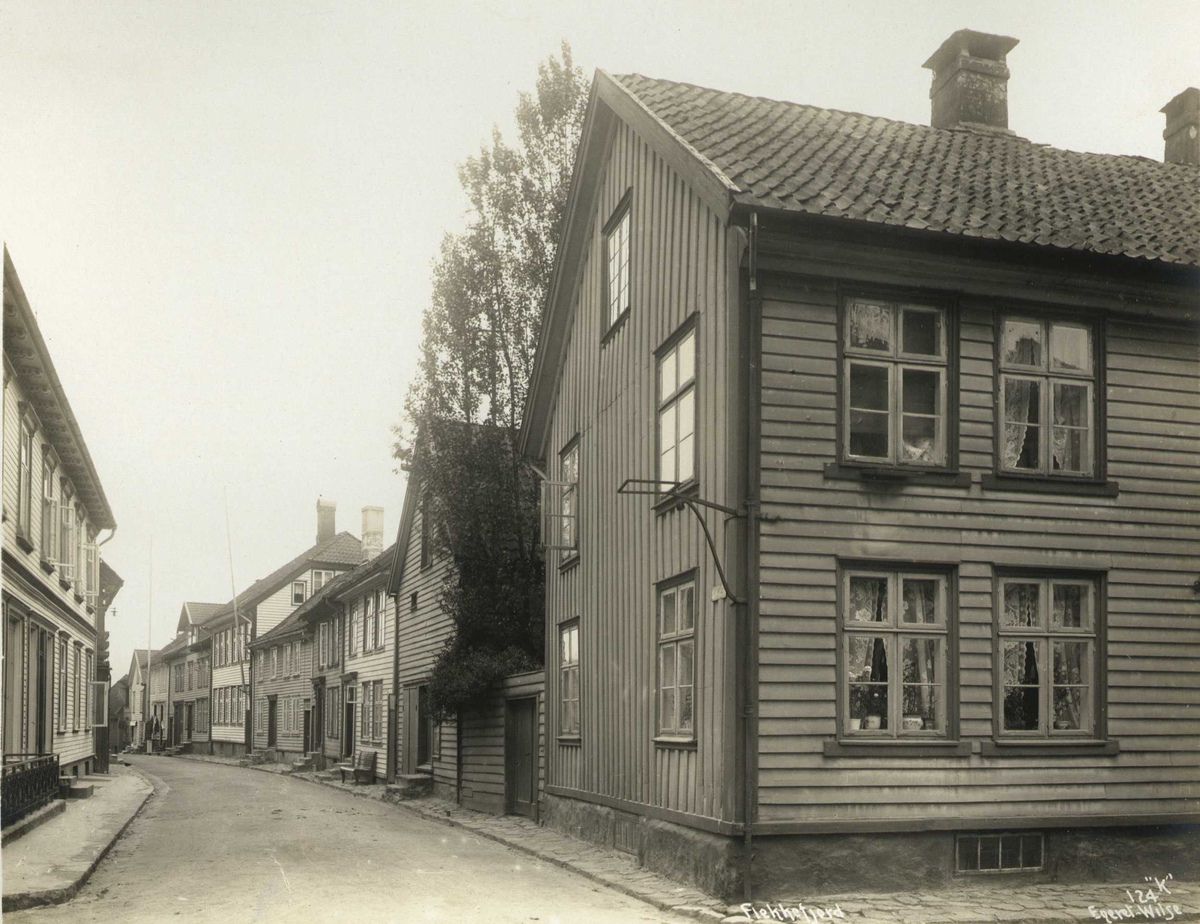 Anders Beer Wilse, Gateparti, Flekkefjord, Vest-Agder. Fotografert 1912.