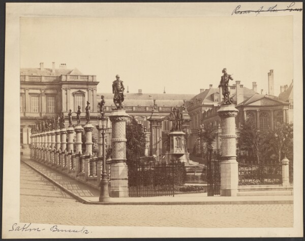 Unknown, [Petit Sablon Square, Brussels]