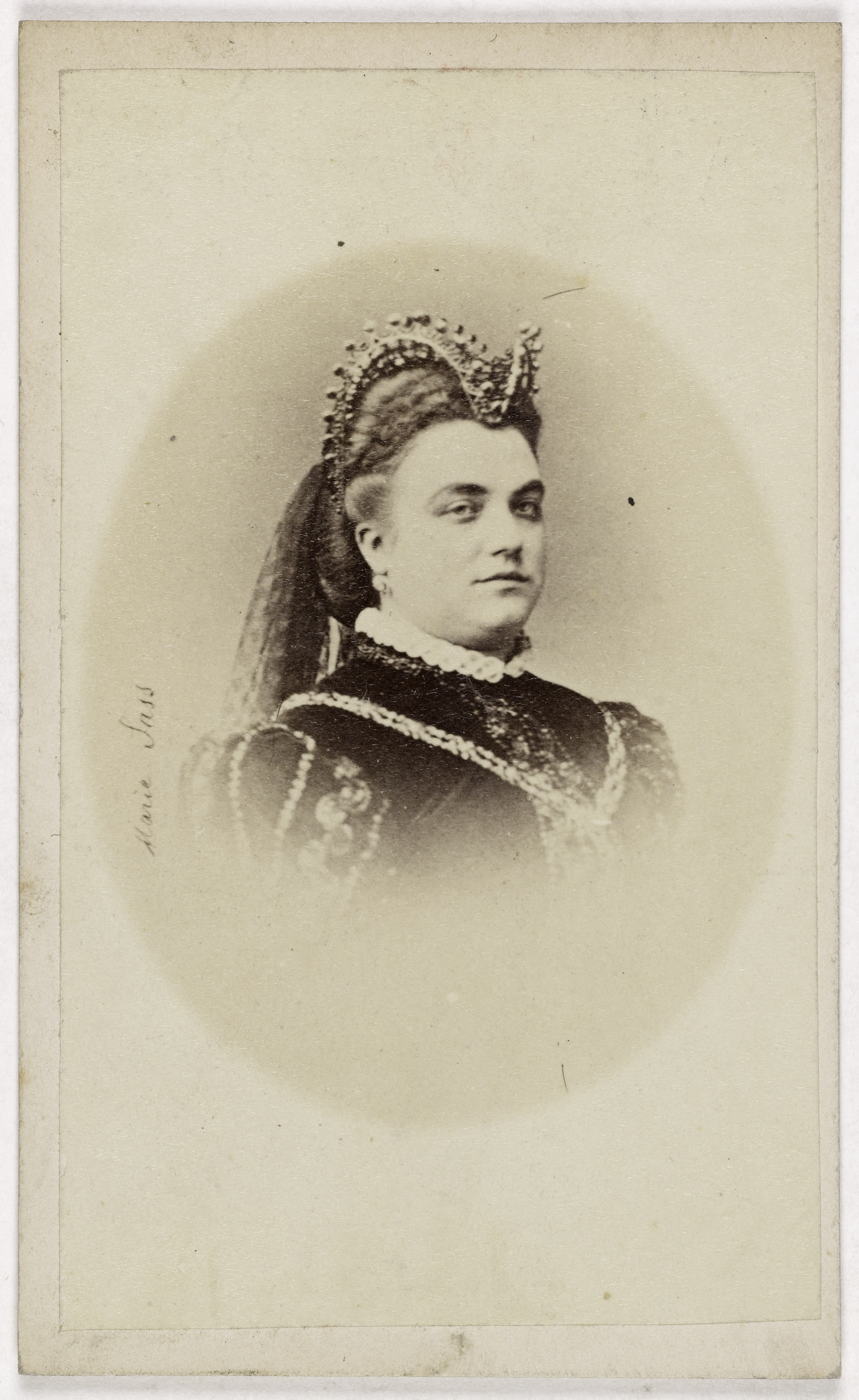 Anonyme, Portrait de Sasse Marie, (dite jusqu'en 1866 Marie Sax, épouse de Mr Caston, dit Castelmary), (1838-1907), (chanteuse lyrique)