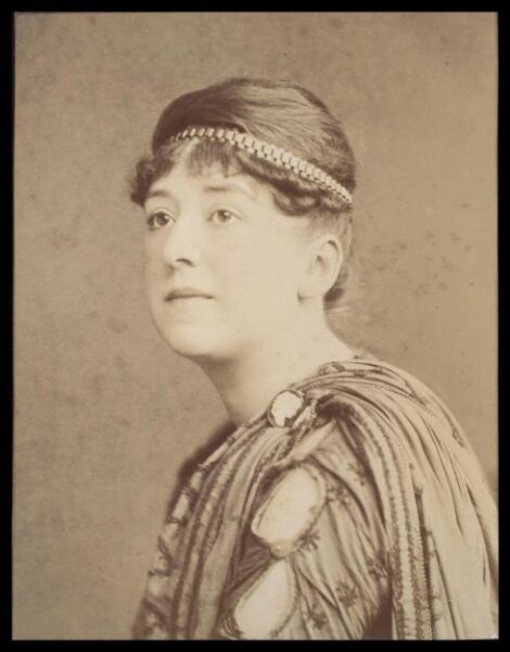 London Stereoscopic and Photographic Company, Guy Little Theatrical Photograph