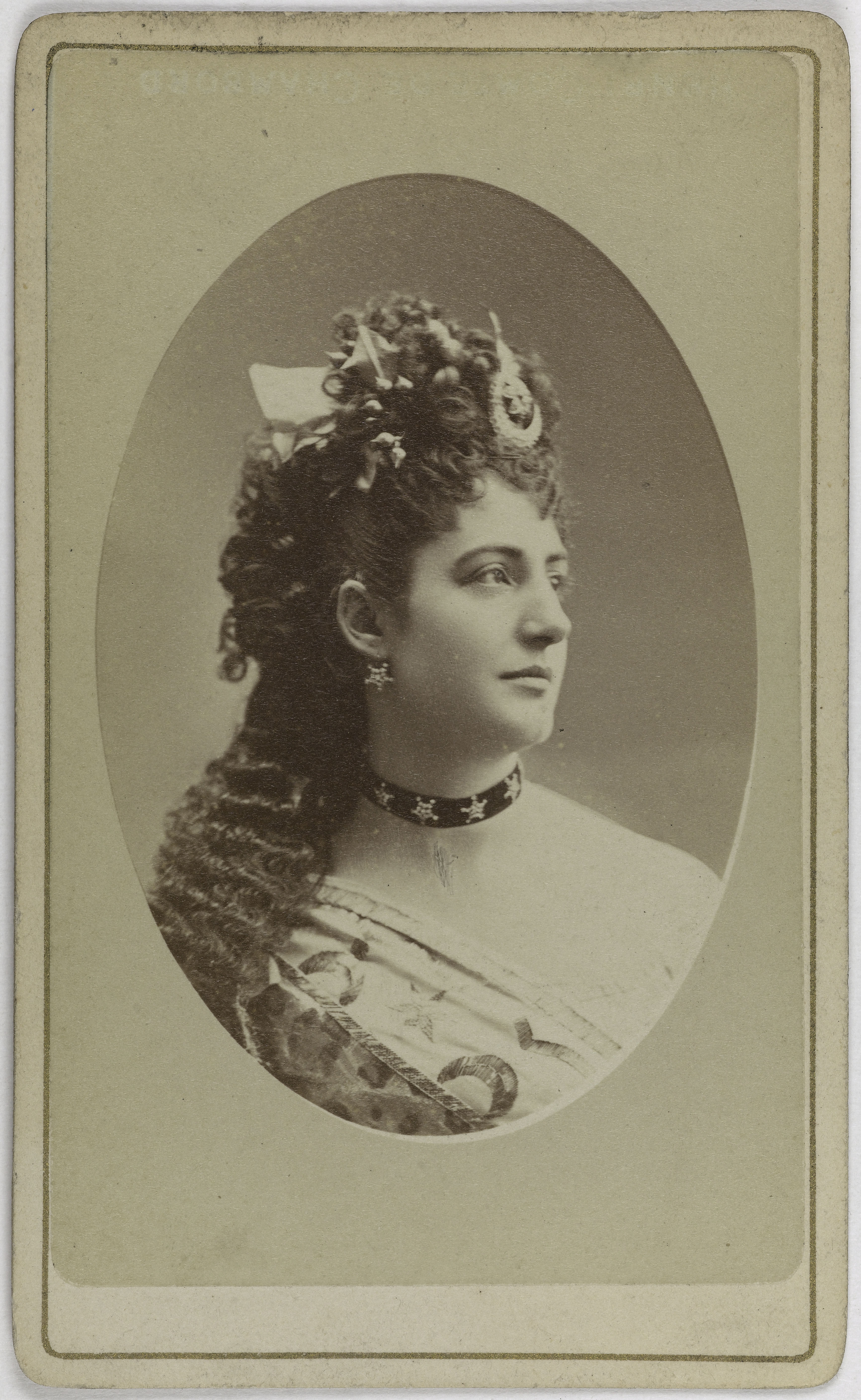 Bacard Fils, Portrait de Perret Berthe, (1847- après 1910), (actrice, chanteuse ?)