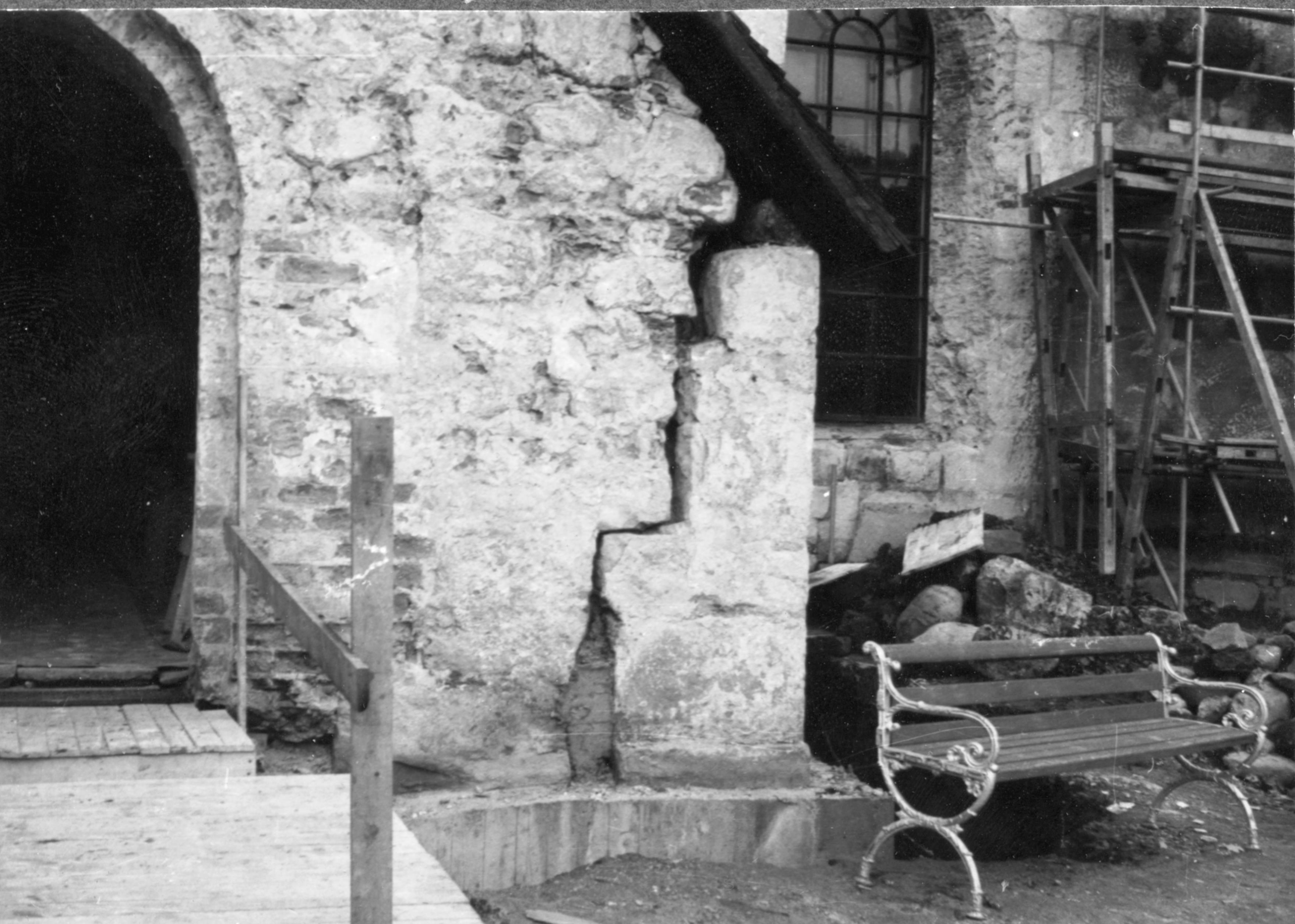 Bertil Waldén, Viby kyrka