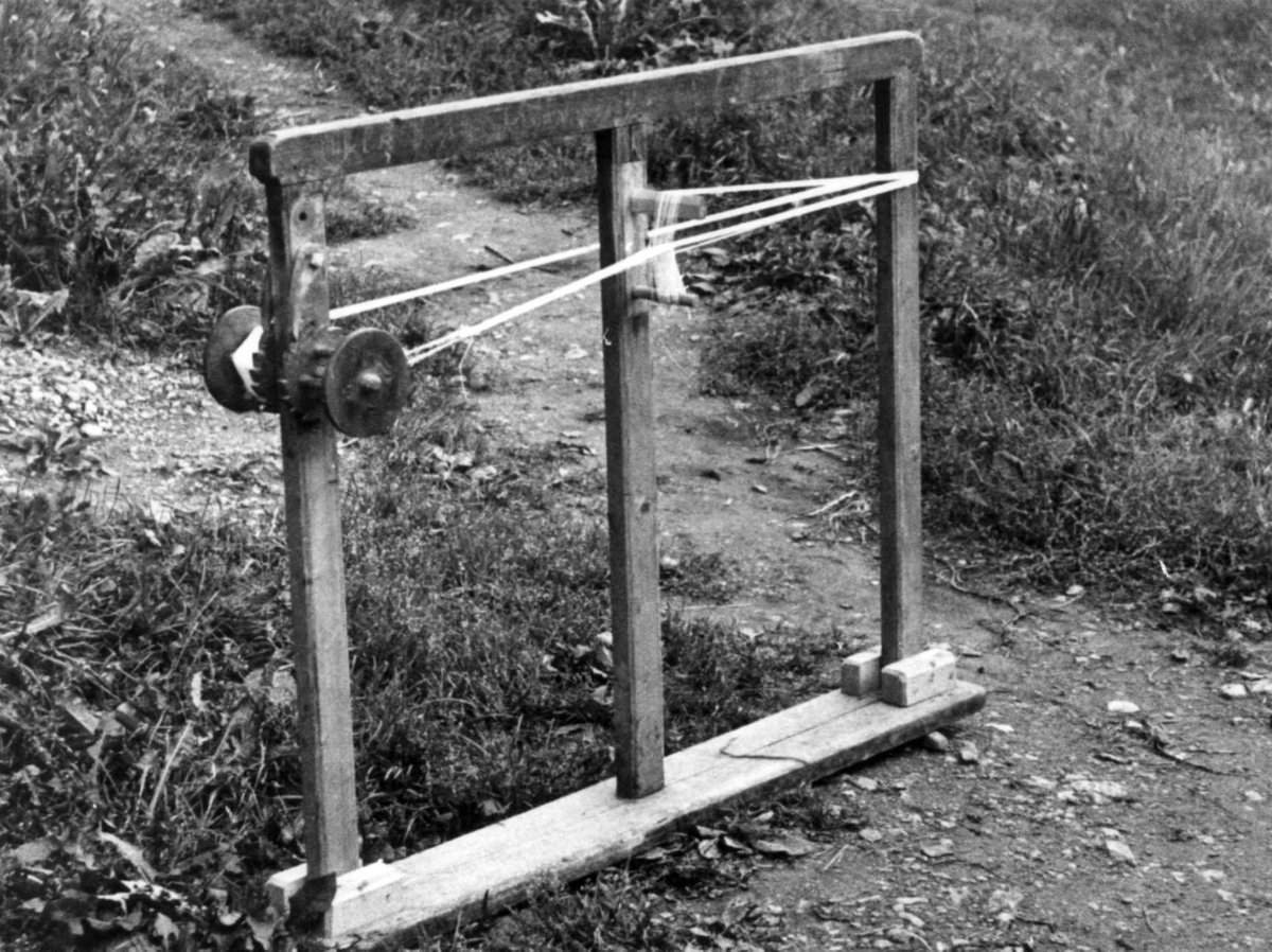 Anna Grostøl, Odnes Land, Oppland 1938. Båndvev.