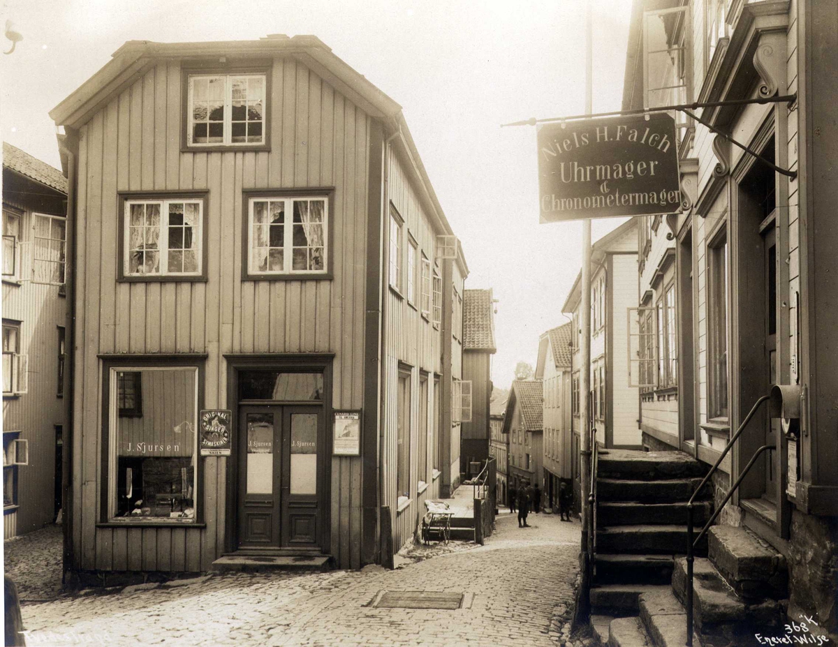 Anders Beer Wilse, Gateparti, Tvedestrand, Aust-Agder.