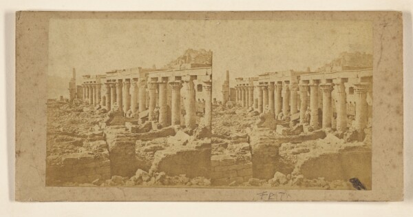 Francis Frith, [Egypte. Colonnade devant le grand temple a Philae]