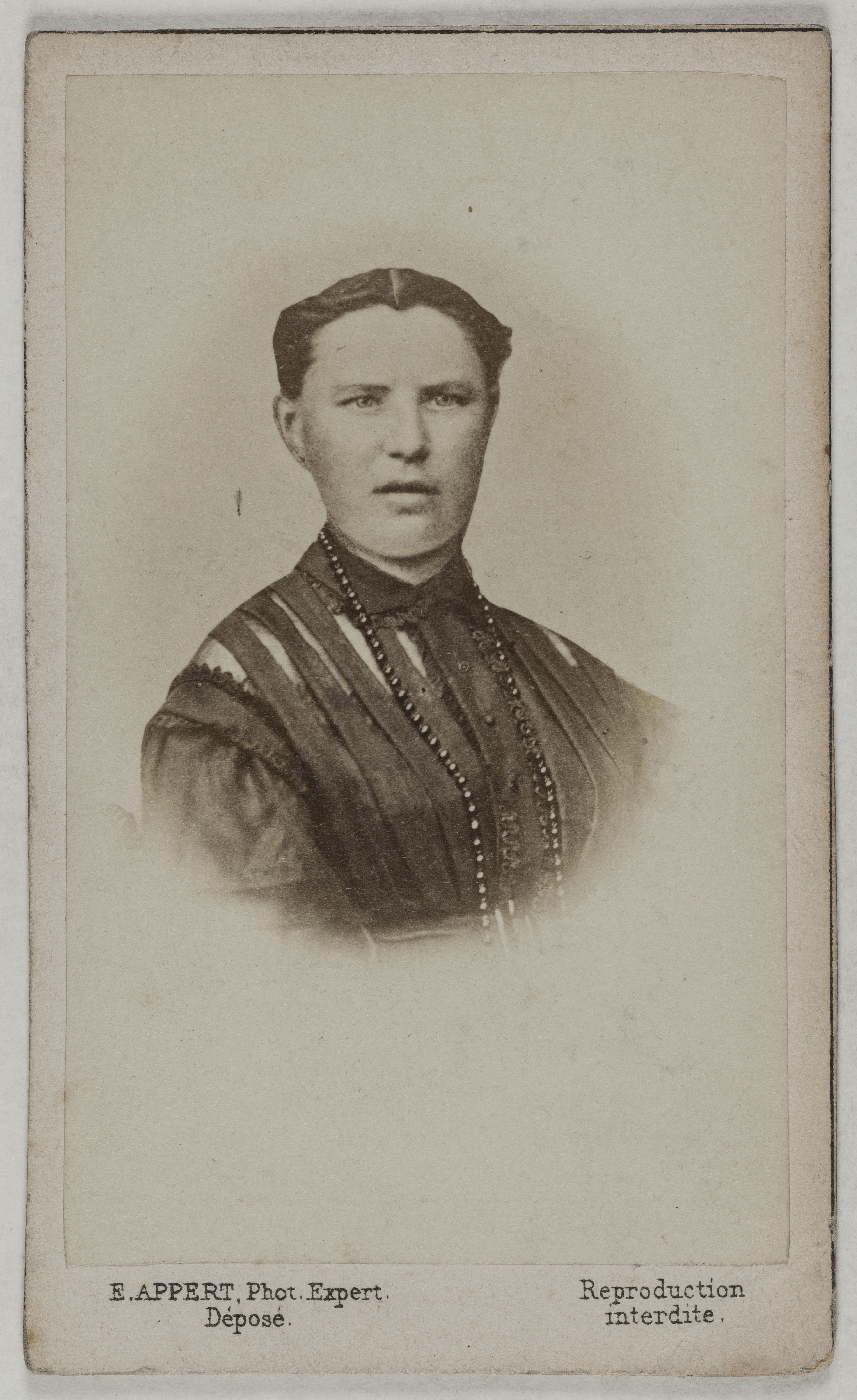Ernest Charles Appert, Portrait de Dixblanc Marguerite, (communarde)