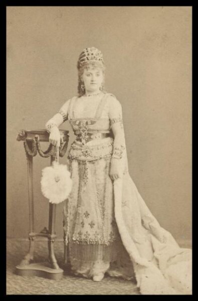 London Stereoscopic and Photographic Company, Guy Little Theatrical Photograph