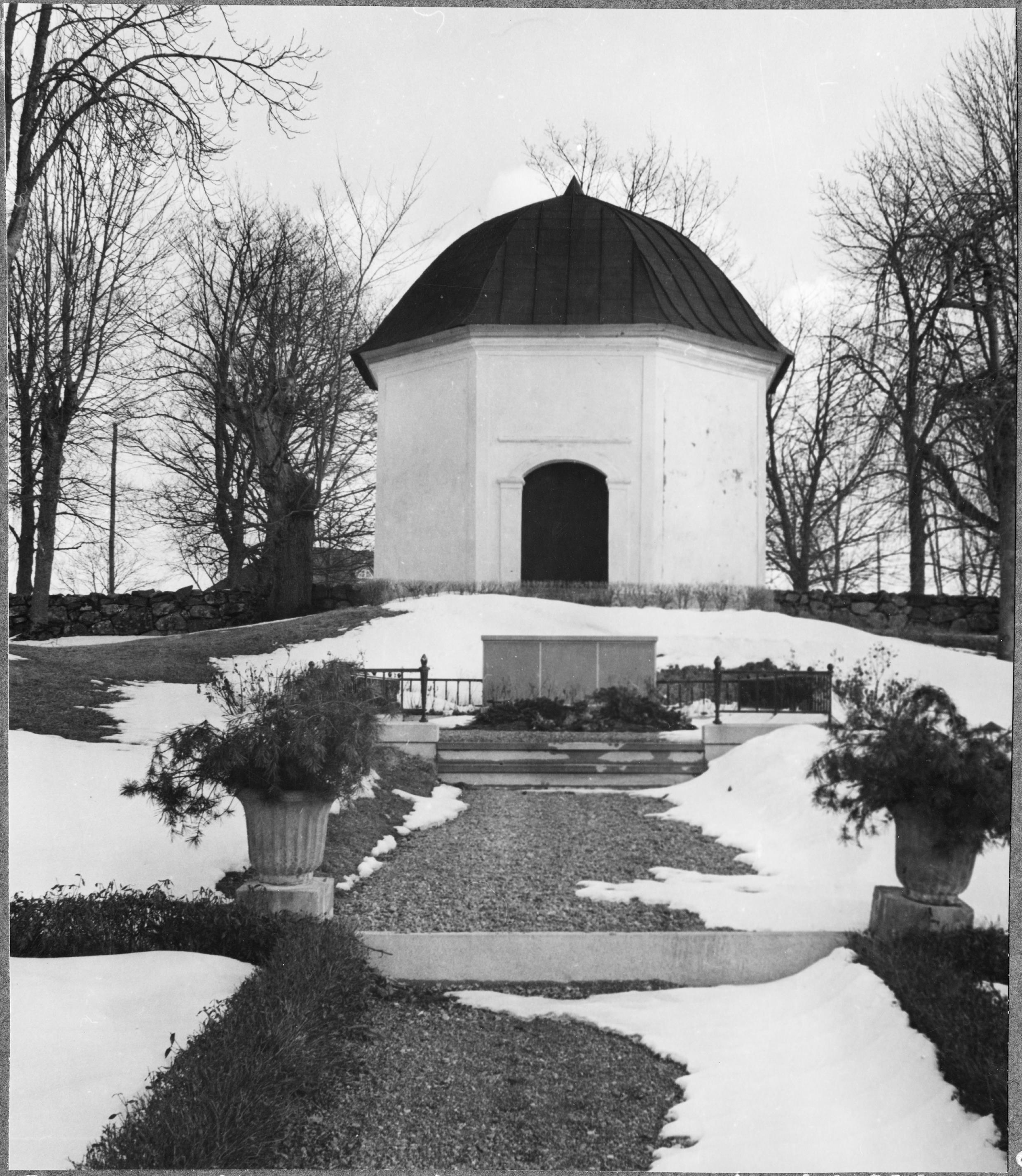 Nils Lagergren, Låssa kyrka