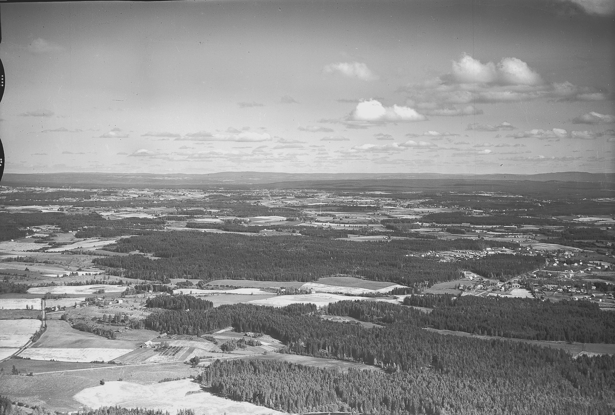 Widerøes Flyveselskap A/S, FLYFOTO LANDSKAPSOVERSIKT ILSENG