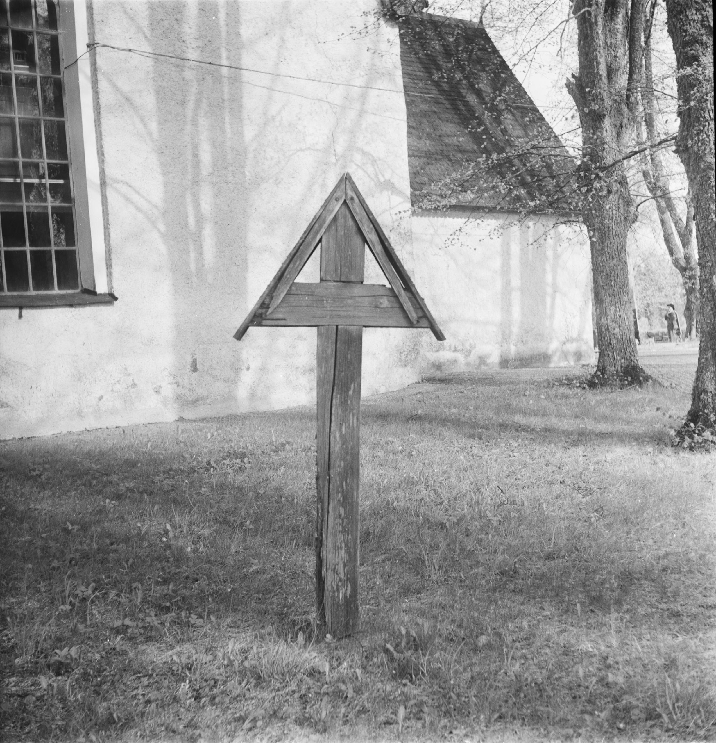 Nils Lagergren, Veckholms kyrka