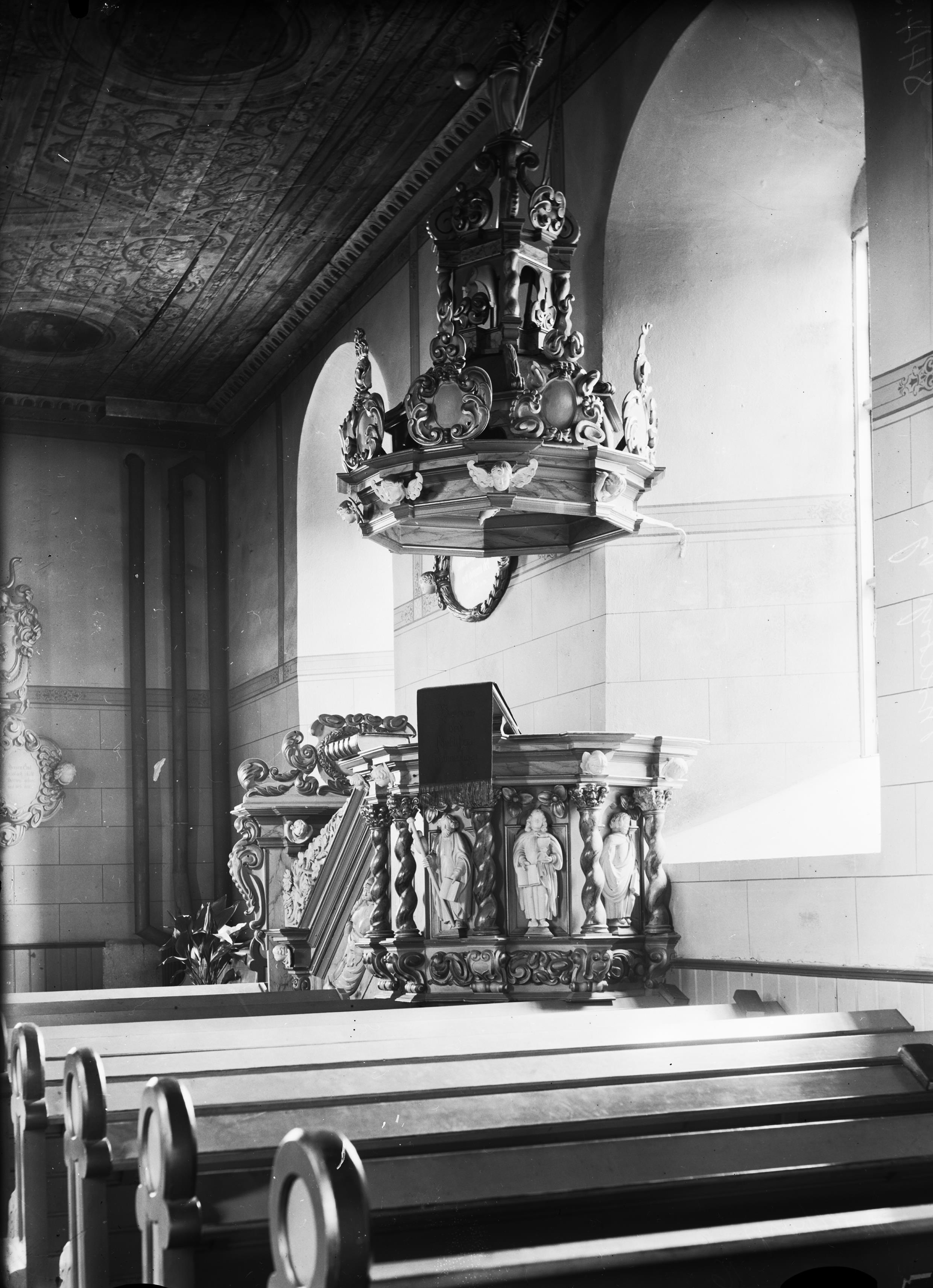 Anders Roland, Mölltorps kyrka
