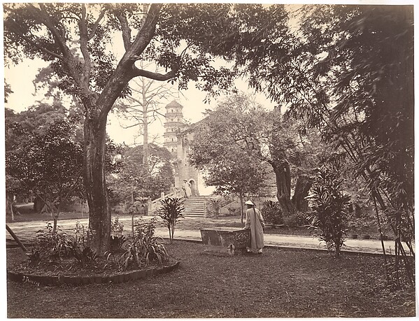 John Thomson, Garden at the English Consulate, Canton