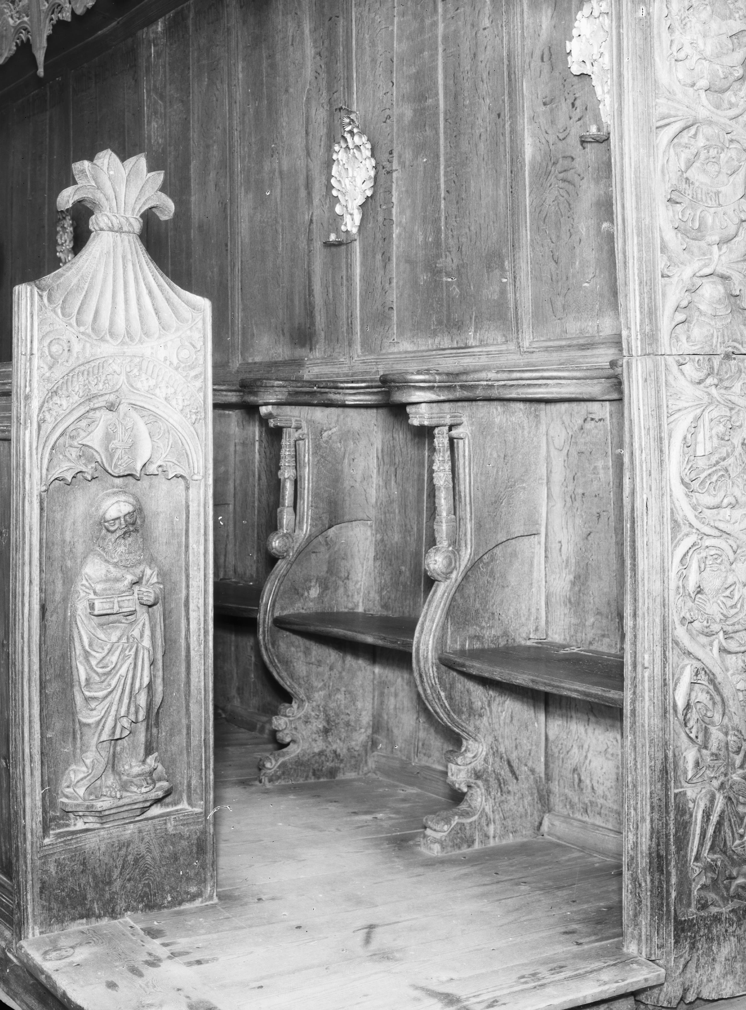 Iwar Anderson, Veckholms kyrka