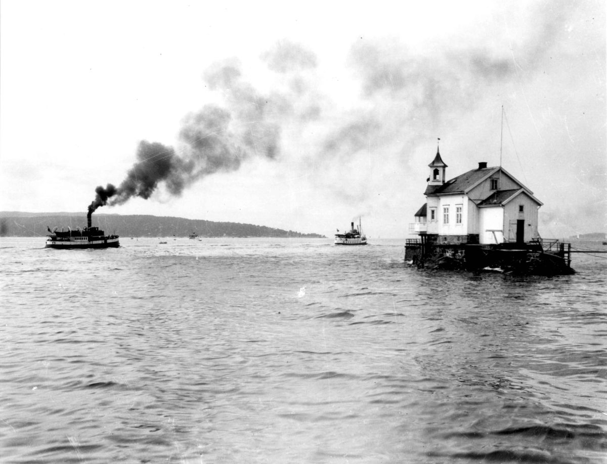 Anders Beer Wilse, Dyna fyr