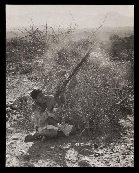 Hardy, Bert, Yemen tribesmen at war