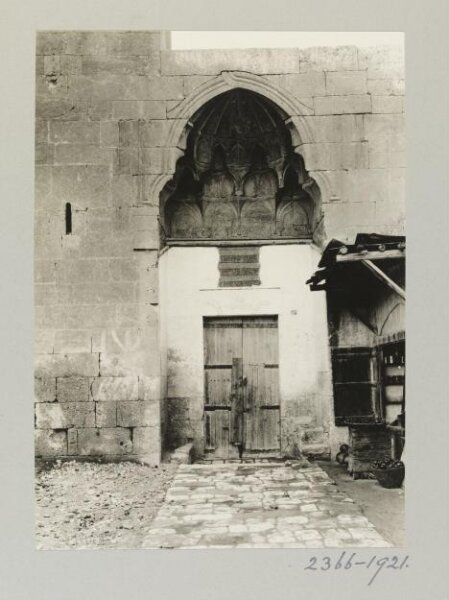 K.A.C. Creswell, Entrance portal of Mosque of Mamluk Amir Altinbugha al-Salihi, Aleppo